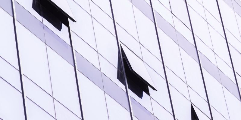 Qual a diferença entre uma vidraria e uma vidraçaria?